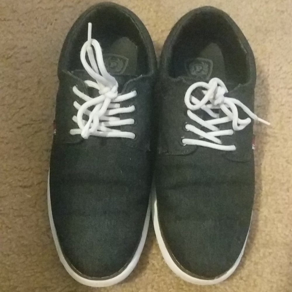 Phat farm  casual shoes 7.5, 7 1/2 men's youth